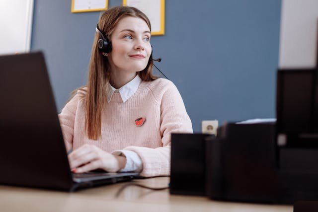 07 Ways to Reach Expedia Support Number by Phone Number, Email, and Chat Customer Service